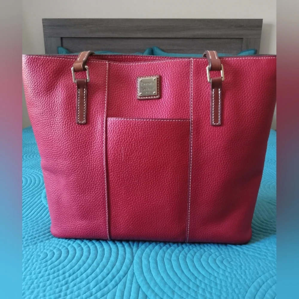 Dooney & Bourke | Lexington Red Pebble Grain Leather Tote Purse Handbag - Picture 3 of 16
